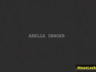 Terrific ja keskmine lesbid babes - bet oma perse koos abella danger & carter cruise- tasuta film 01