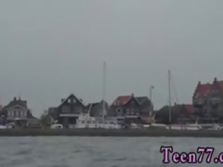 Nastolatka xxx film młody płeć żeńska tyłek przedstawia za kuszące łódka wycieczka